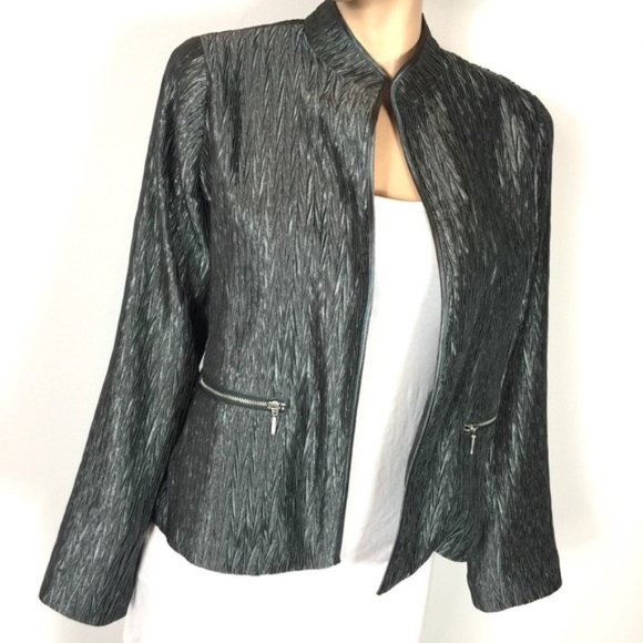 Chico’s Crinkle Shine Open Front Jacket, Long sleeved Shimmery, Size 1, NWT - Picture 2 of 9